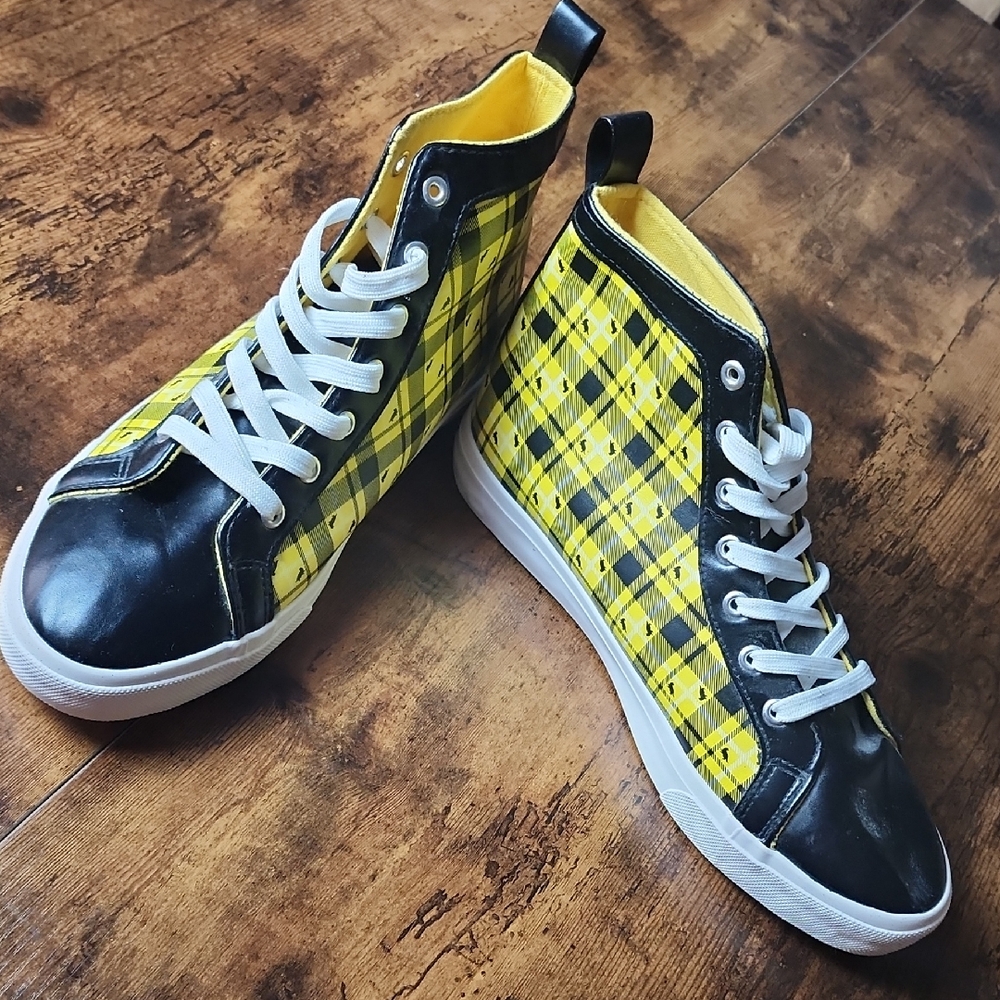 GROUND UP | Harry Potter Hufflepuff Plaid High-Top Sneakers in Black Yellow | 9‎